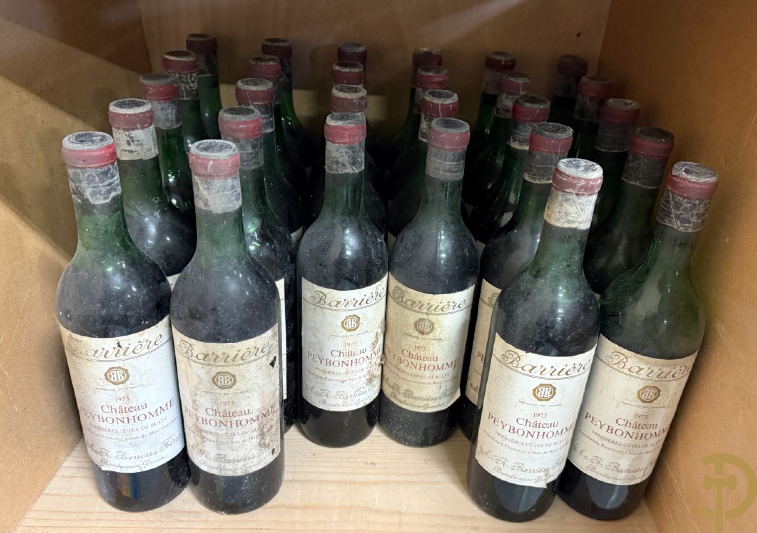 28 flessen Chateau Peybonhomme gebotteld door Barrière, 1973
