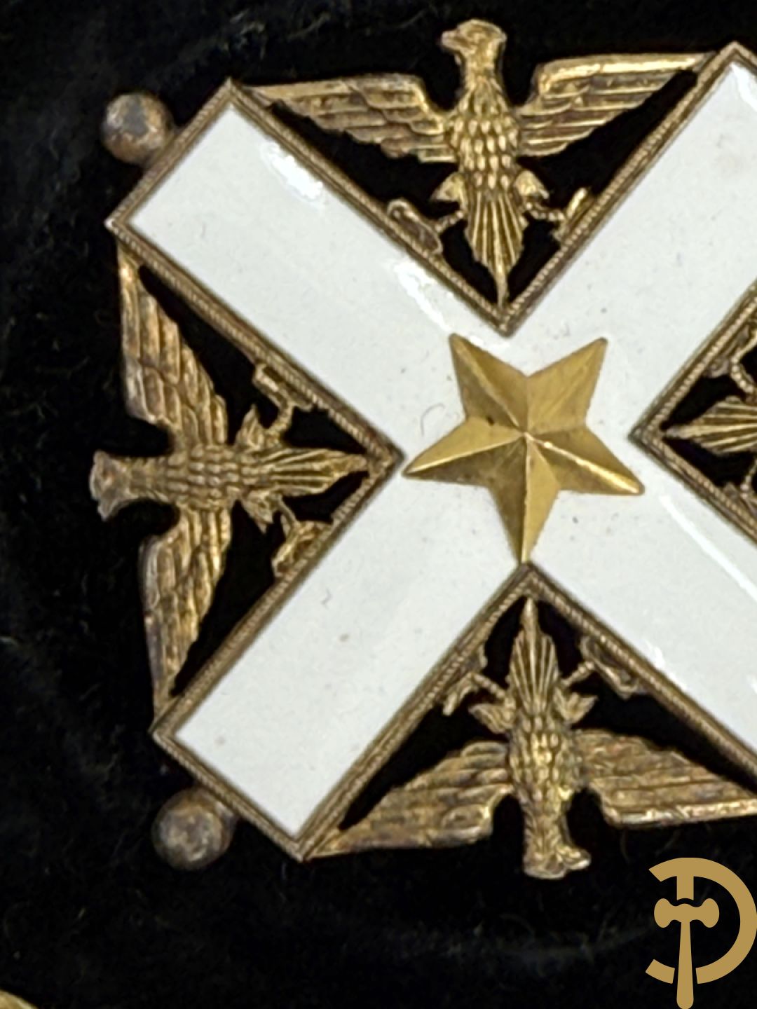 Groot ereteken in schrijn Ordine al Merito della Repubblica Italia Commendatore - met groen/rood lint