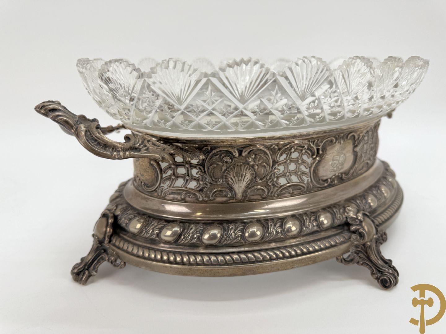 Massief zilveren ovale milieu de table met kristallen coupe