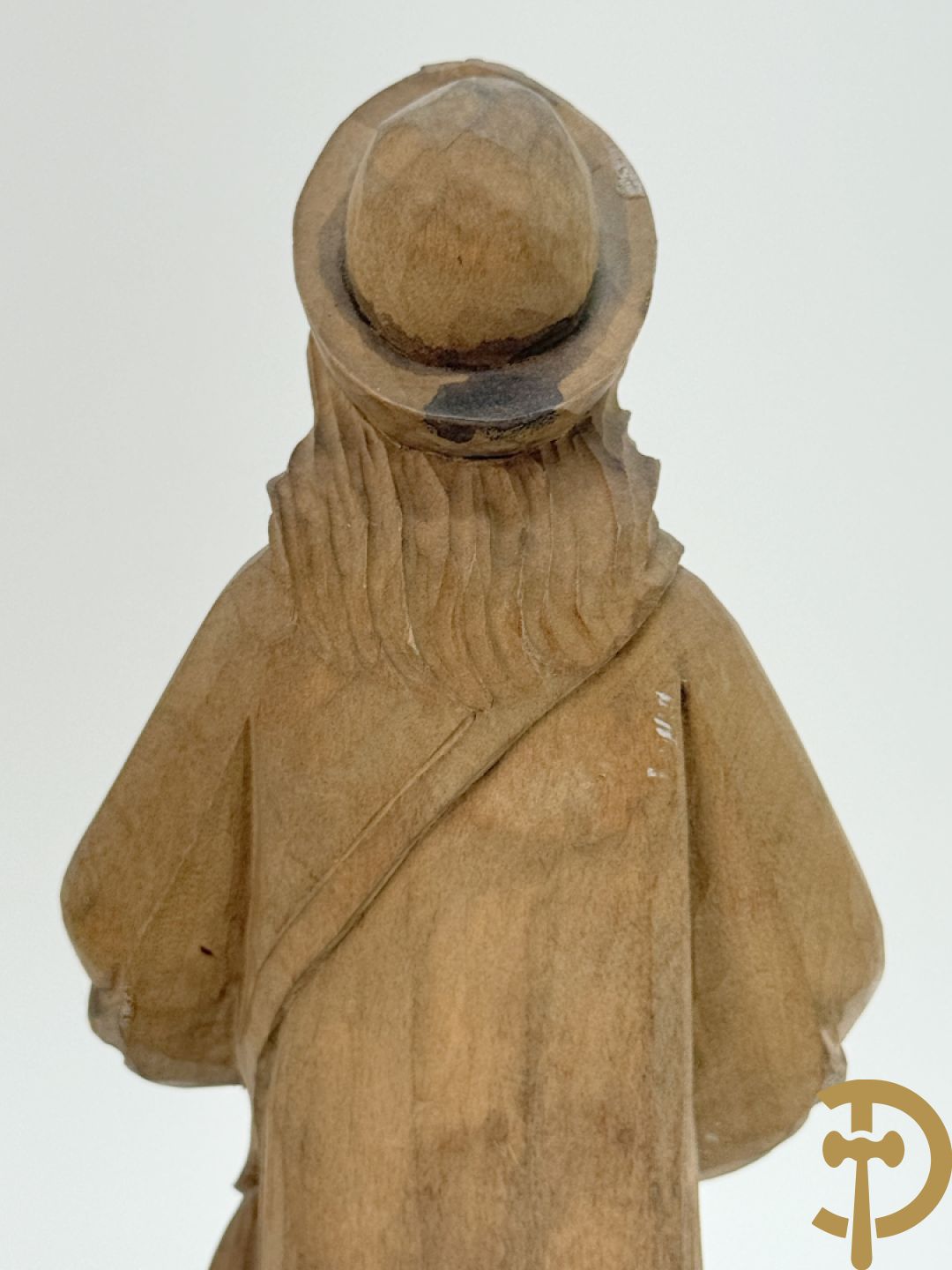 Gepolychromeerde houtsculptuur van Sint-Antonius met kind + gepolychromeerde houtgesculpteerde Madonna met kind + houtsculptuur van Sint-Jacob