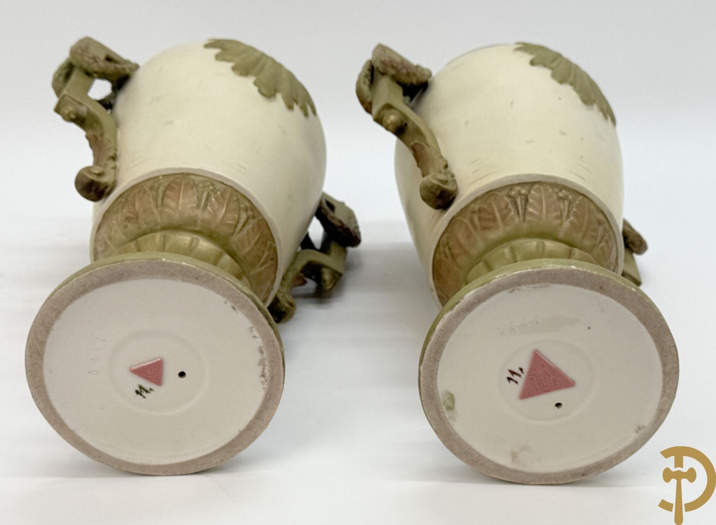 Paar Royal Dux dekselvazen, nummer 5447