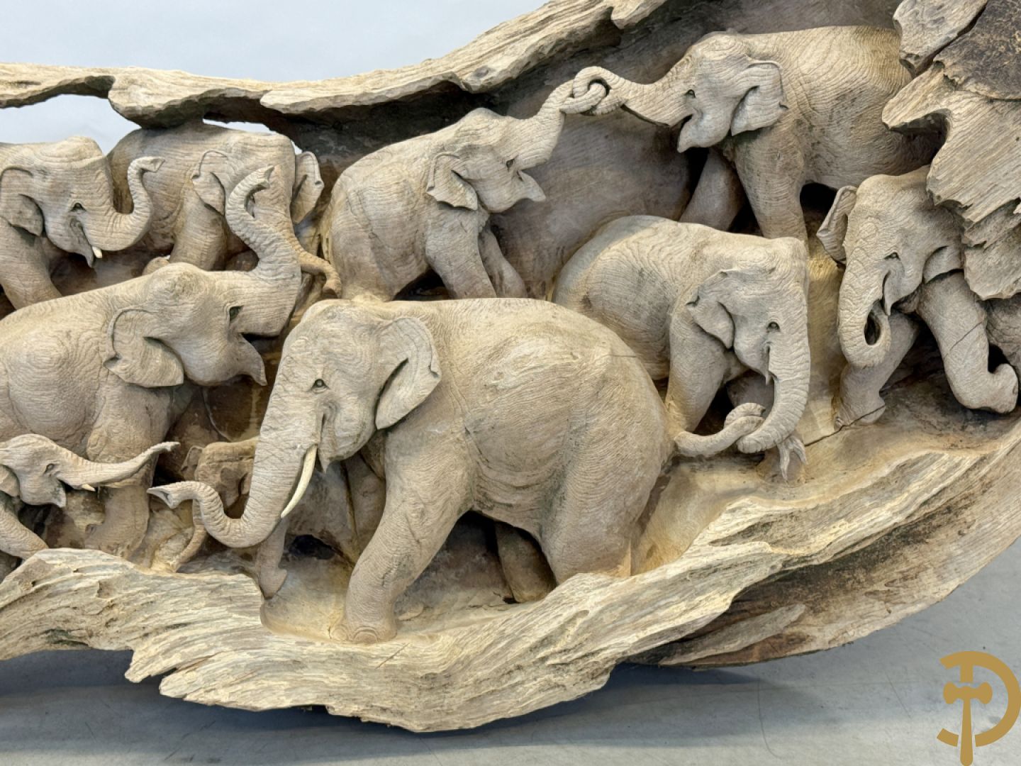 Teakhouten Aziatische sculptuur van groep olifanten