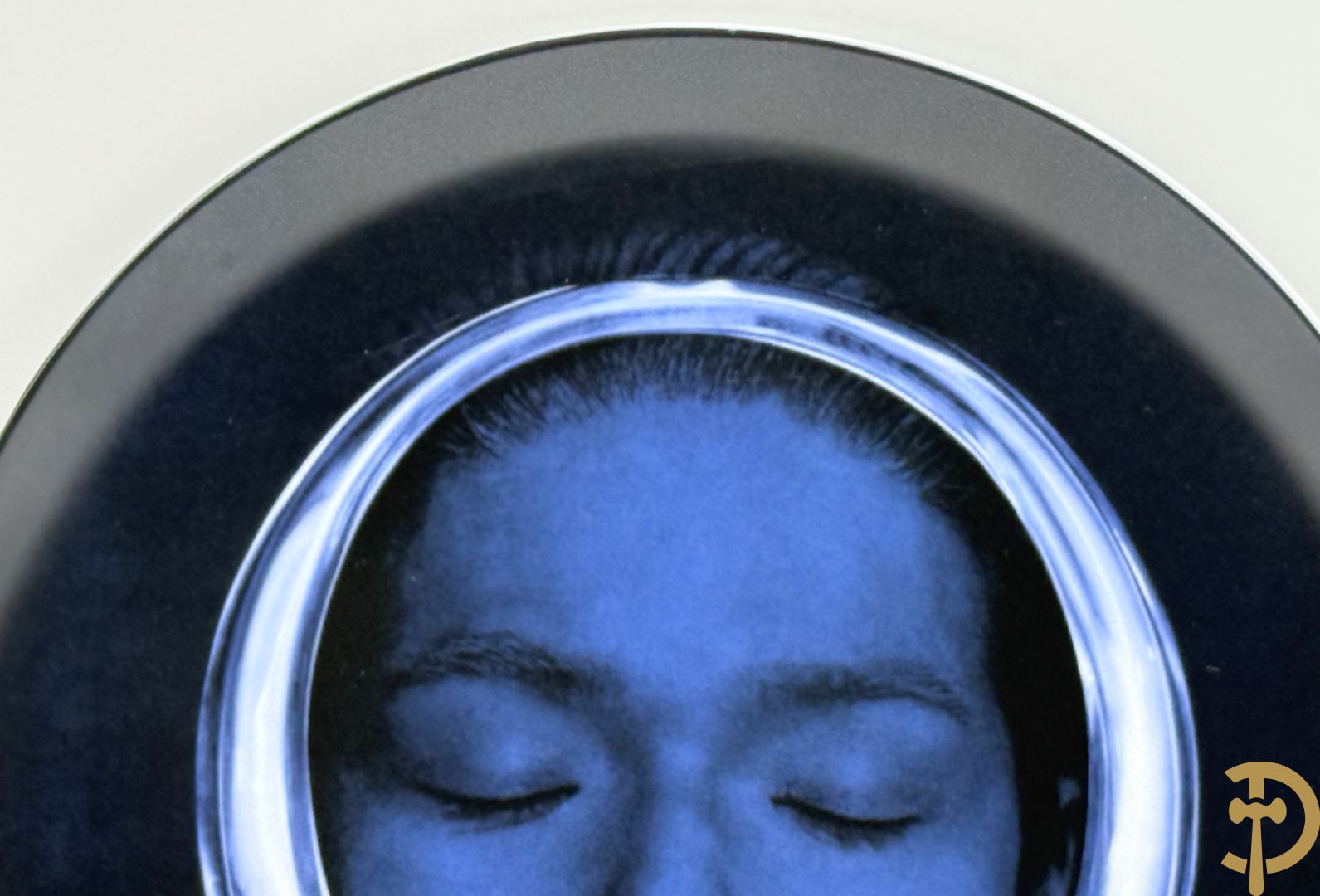 KIMIKO Yoshida getekend 