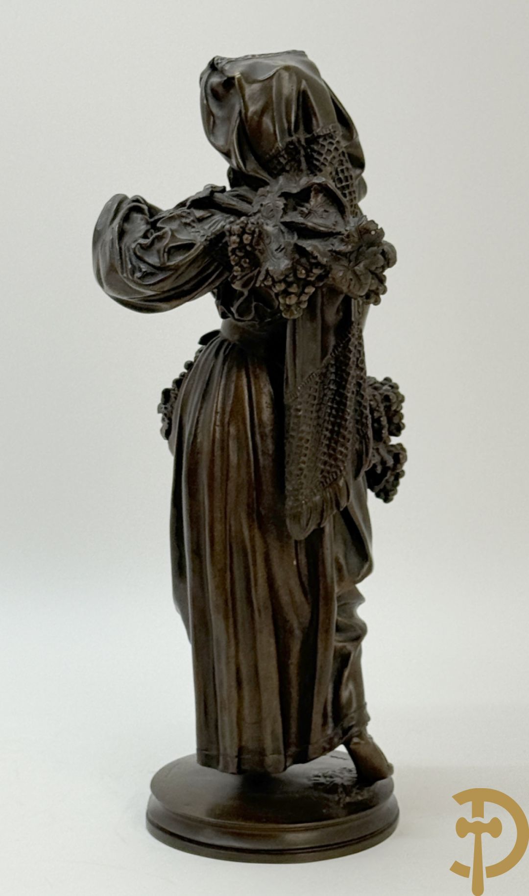 HALOU A. sculpt. getekend 