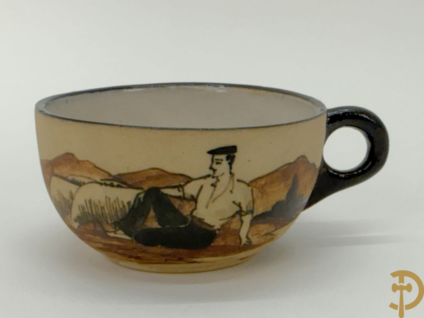 Tète à tète in meerkleurige faience Grès van Ciboure, getekend R. Le Corrone, bestaande uit theekan, melkkan, suikerpot, 2 tasjes en 2 schoteltjes