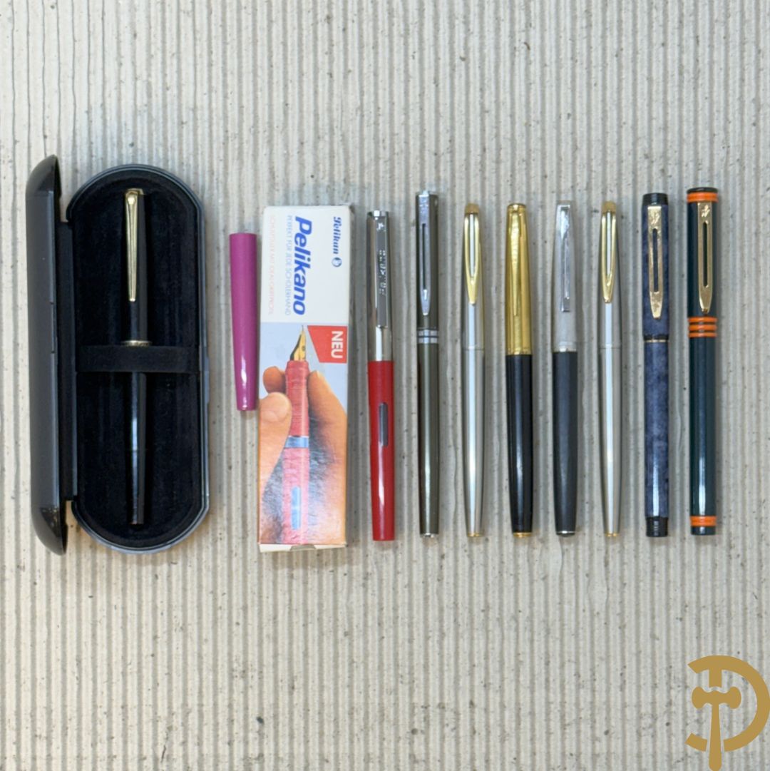 Zeven Waterman vulpennen + 2 Pelikan vulpennen