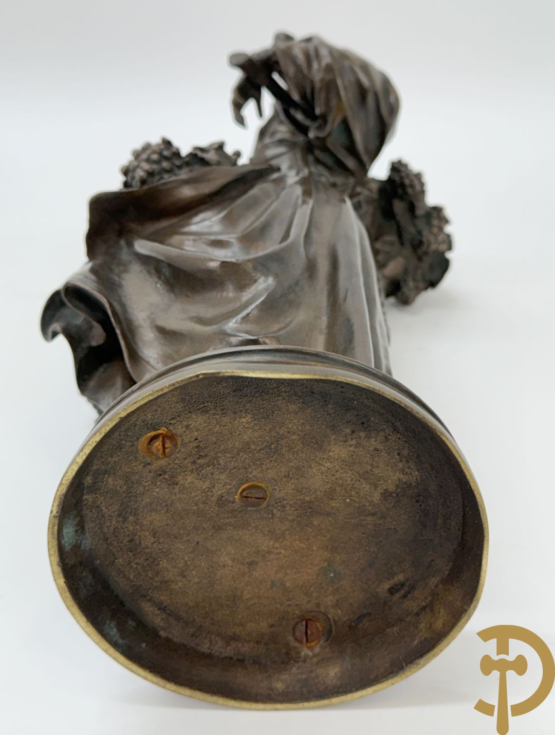 HALOU A. sculpt. getekend 