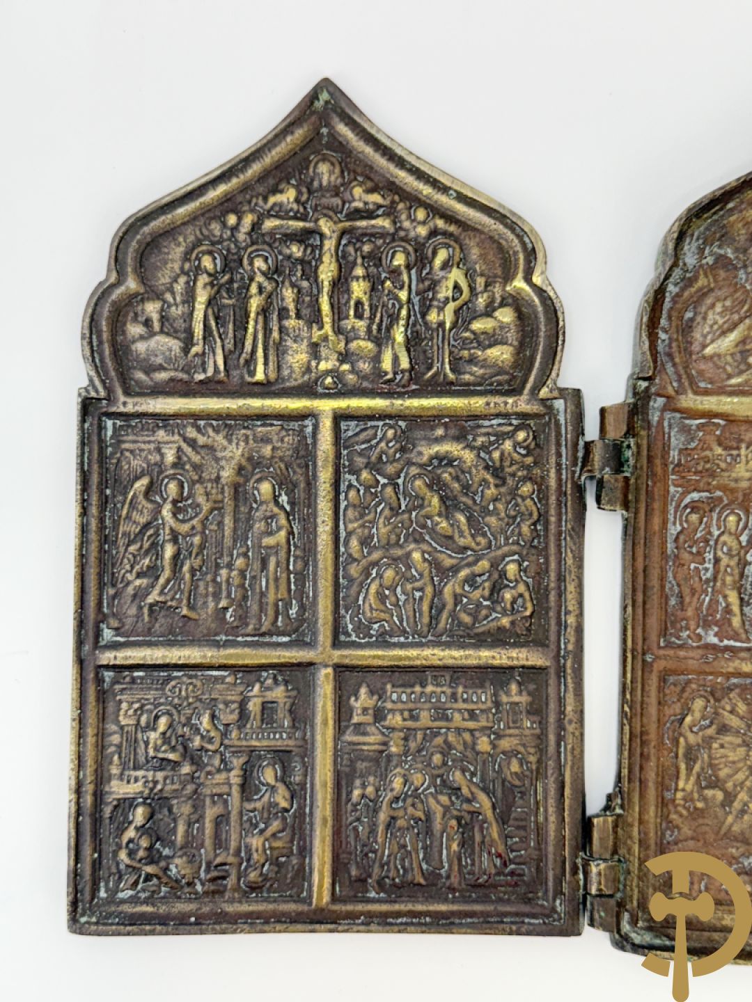 Vierdelige koperen Russische reisikoon + bronzen Neo Gotisch koffertje