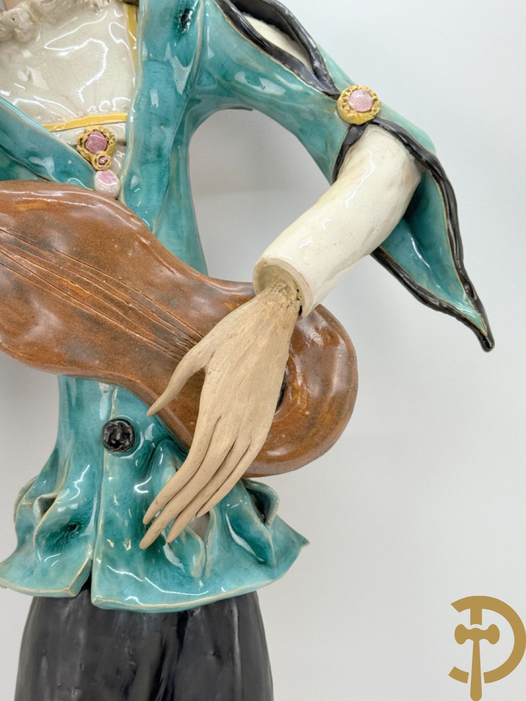 Keramieken troubadour, Italiaans en handgekleurd, Dandoy Gigi getekend, eind jaren 