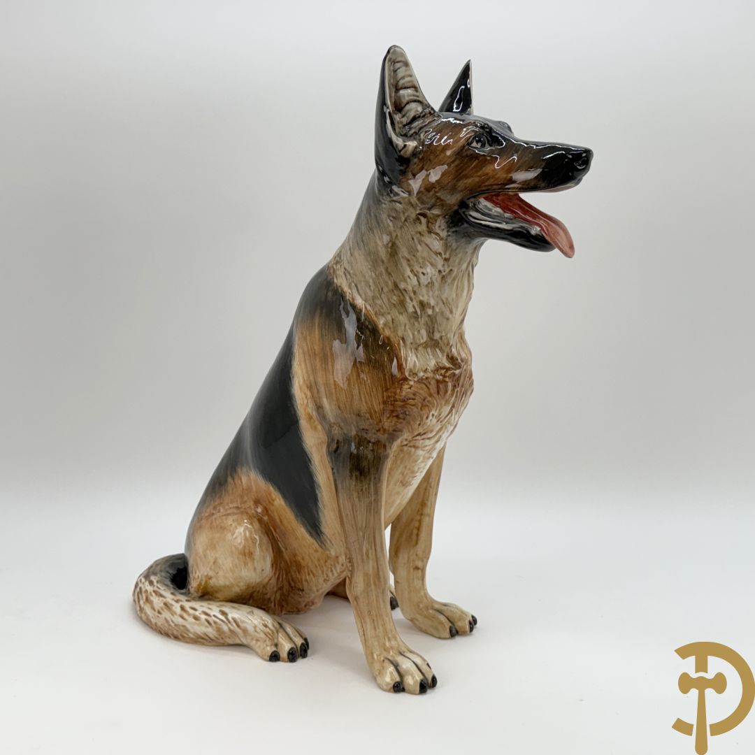 Meerkleurige keramieken Duitse herdershond