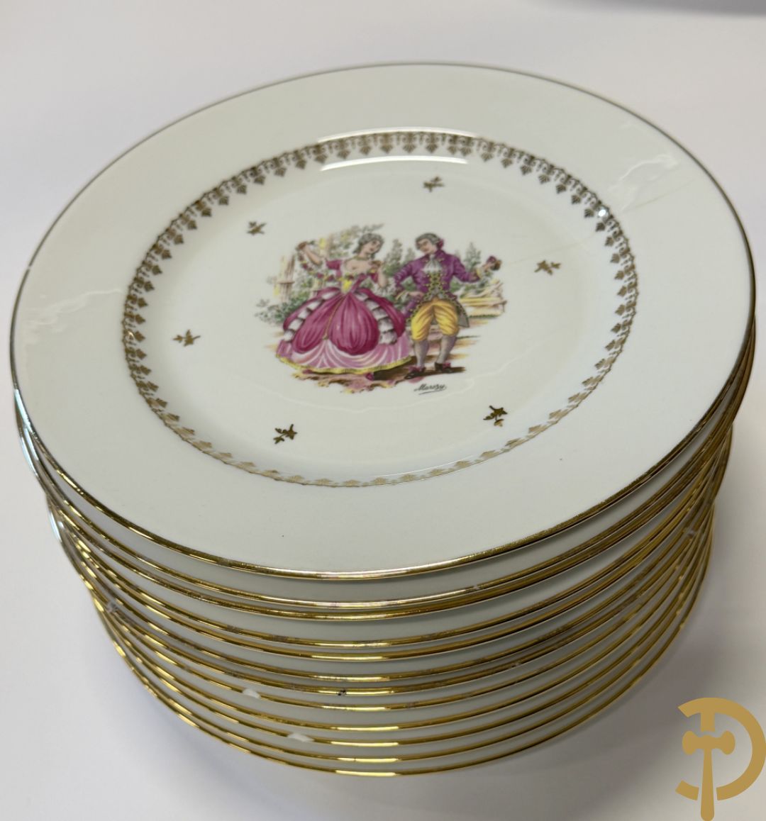 Porseleinen eet- en koffieservies met decor van elegant koppel, Limoges gemerkt