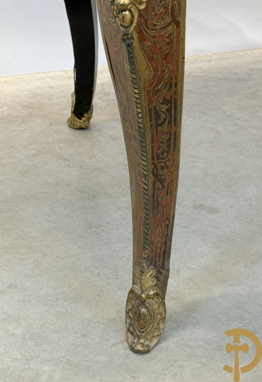 Boulle tafel met lade, Napoleon III, met mooi koperinleg en bronzen ornamenten, 19e