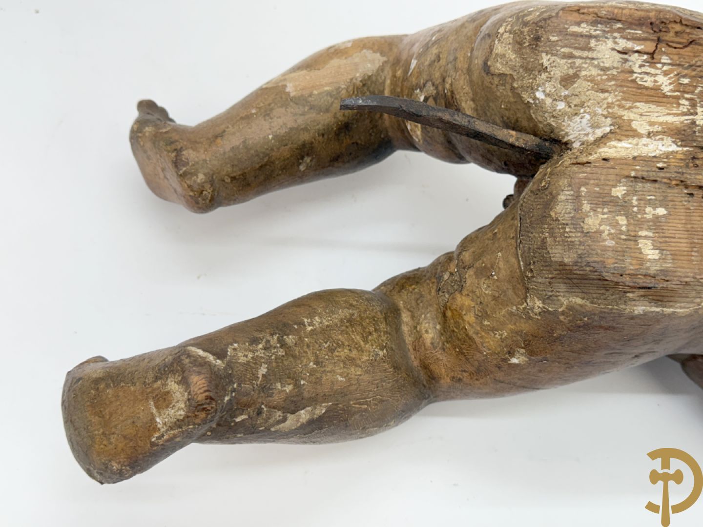 Paar houtgesculpteerde en gepolychromeerde cupido