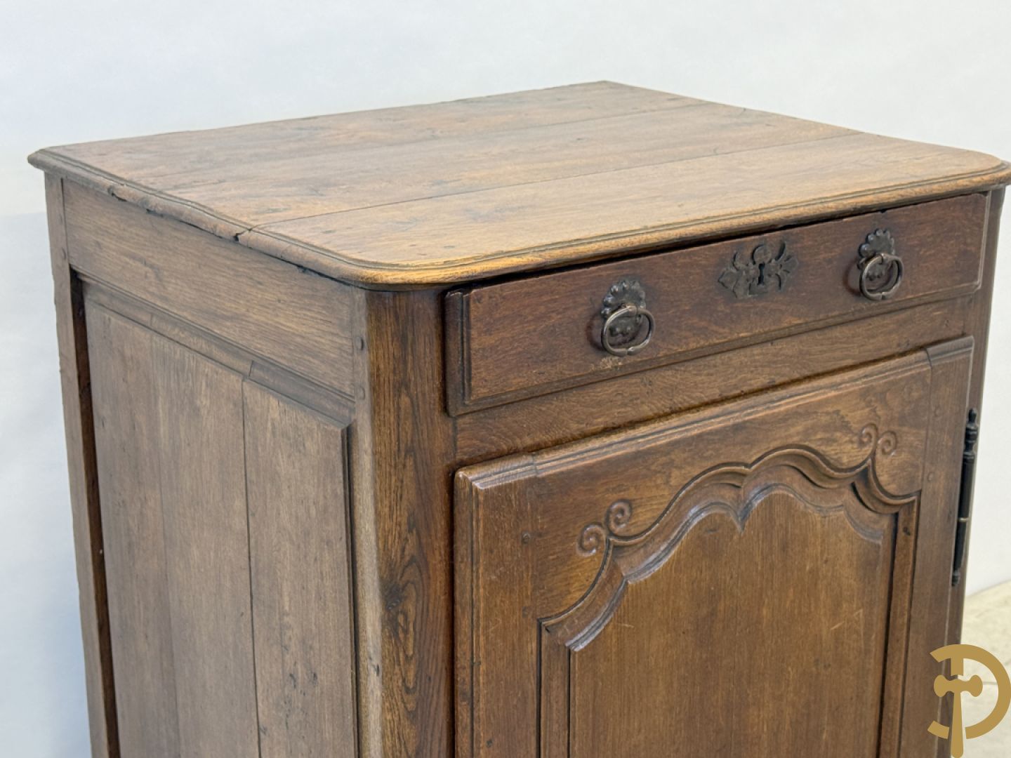 Massief eiken confiturier met deur en lade, 18e