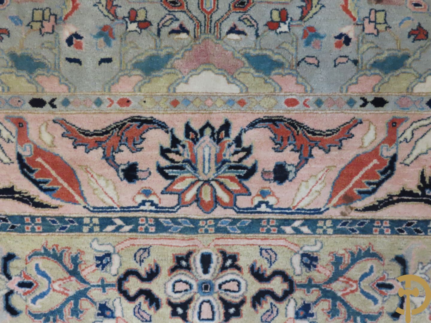 Oosters handgeknoopt tapijt Keshan met bloemen- en vogelmotieven