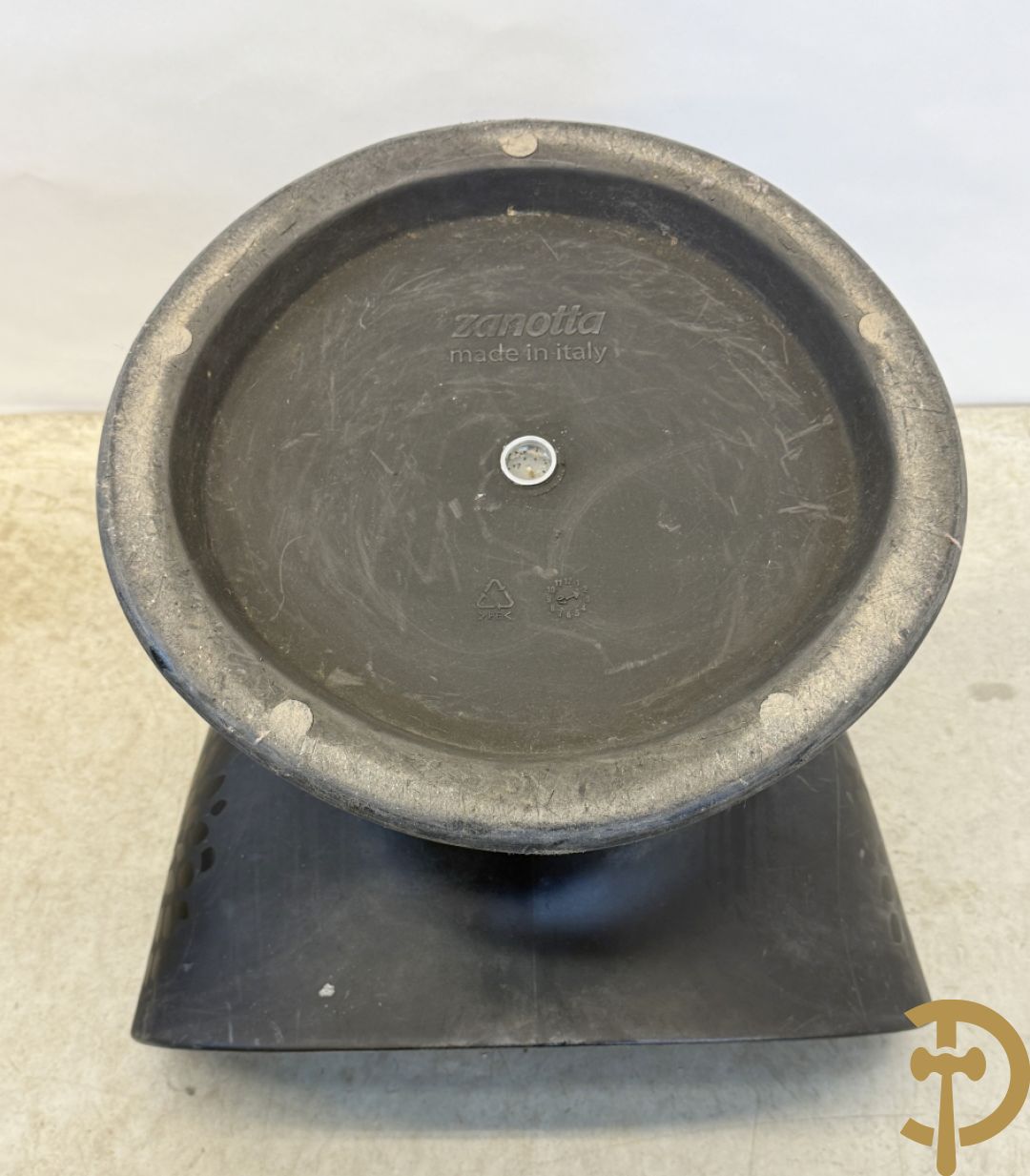 Paar plexi armzetels Zanotta, model Dora Outdoor