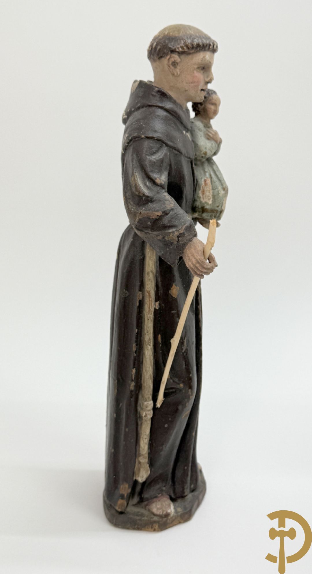 Gepolychromeerde houtsculptuur van Sint-Antonius met kind + gepolychromeerde houtgesculpteerde Madonna met kind + houtsculptuur van Sint-Jacob