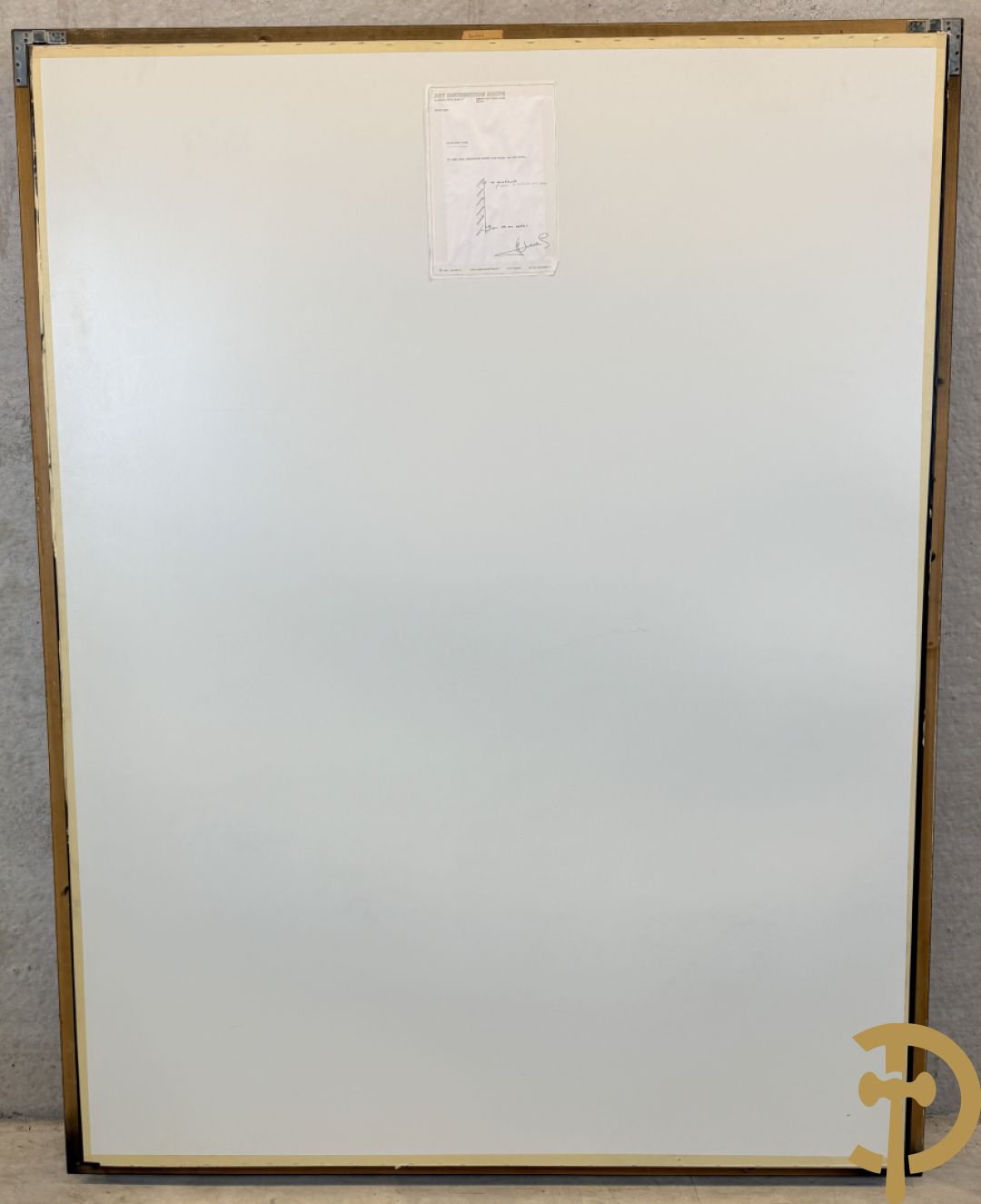 Groot Thais handgemaakt tafereel met boedhistische figuren en paradijsvogel