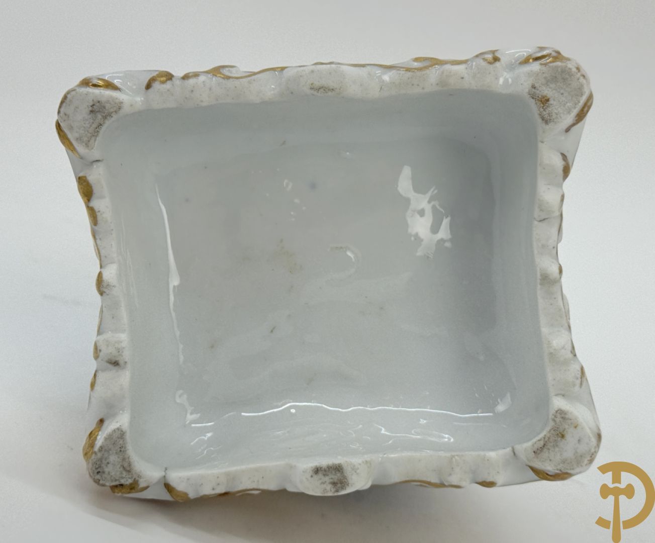 Paar 19e porseleinen Vieux Paris beeldjes van edelheer en edelvrouw