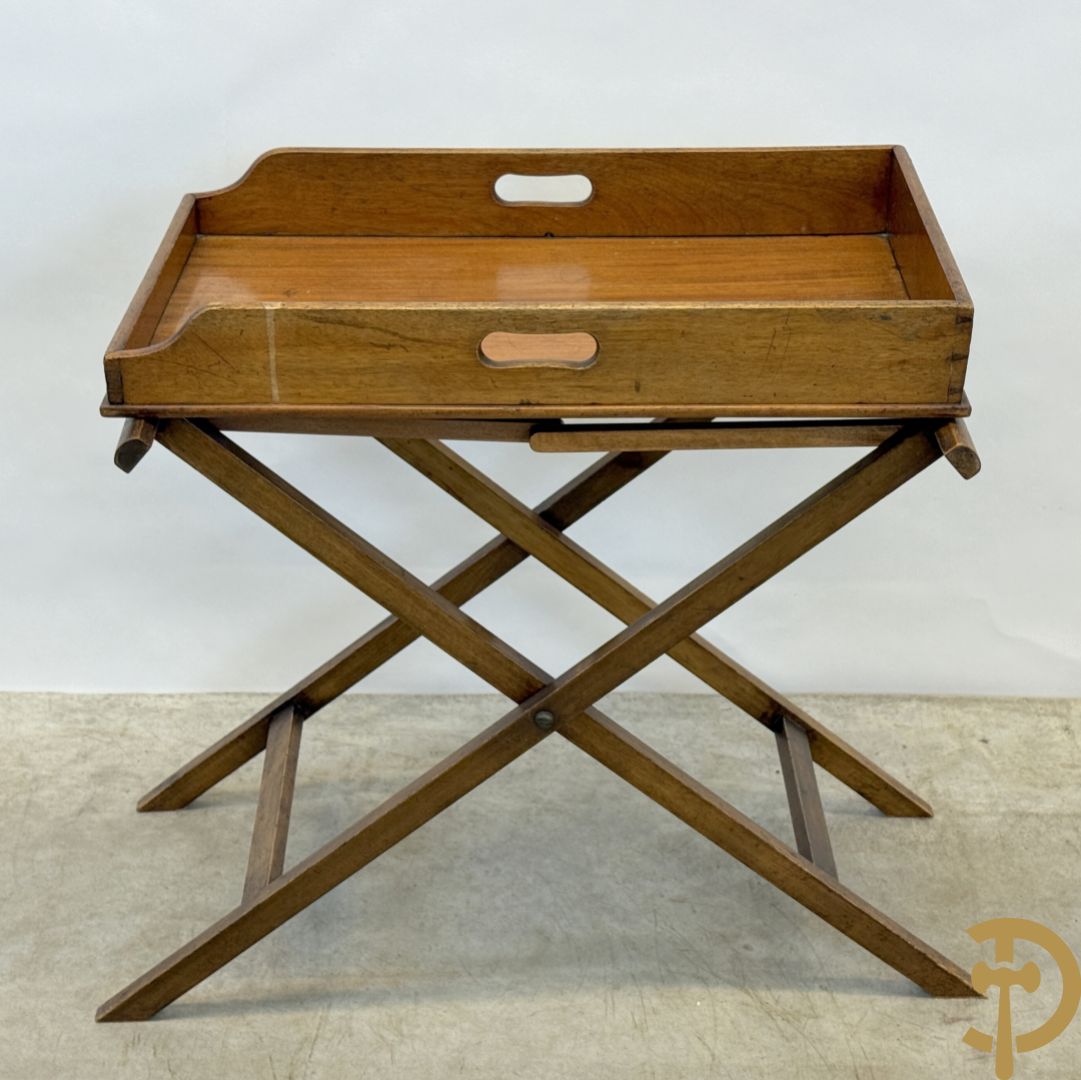 Engelse mahoniehouten butlertray op openklapbaar onderstel