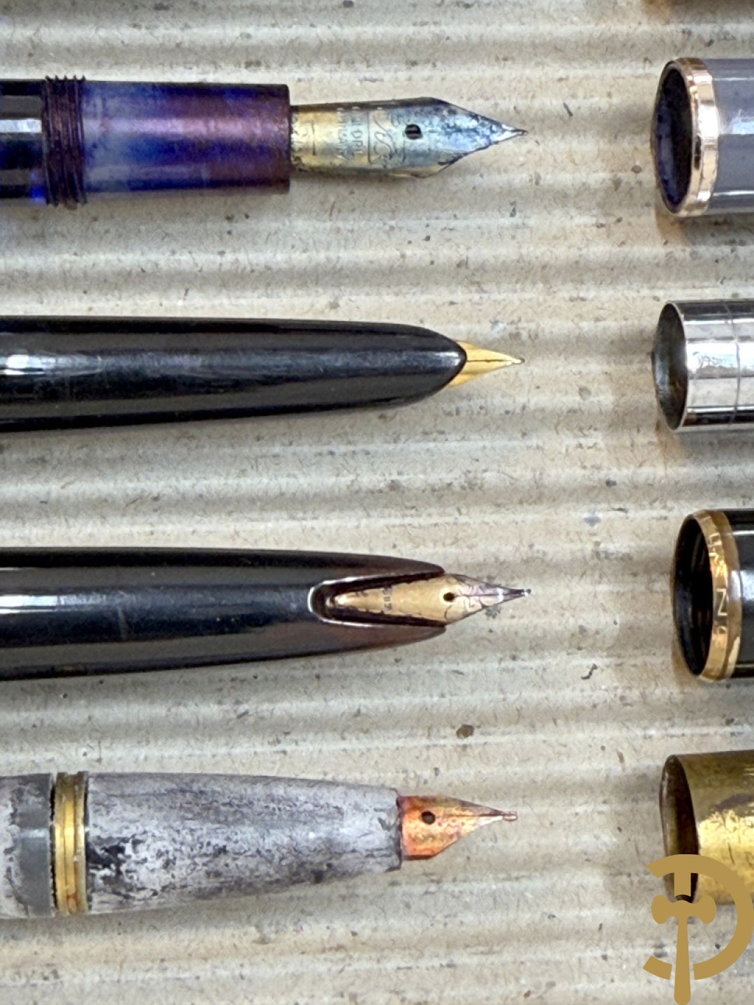 Vijftien oude vulpennen w.o. 5 uit de jaren 