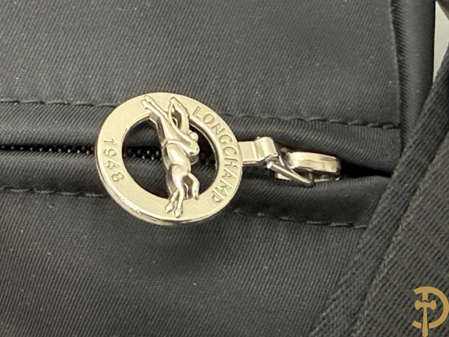 Lederen handtas Longchamp + 2 nylon handtassen Longchamp