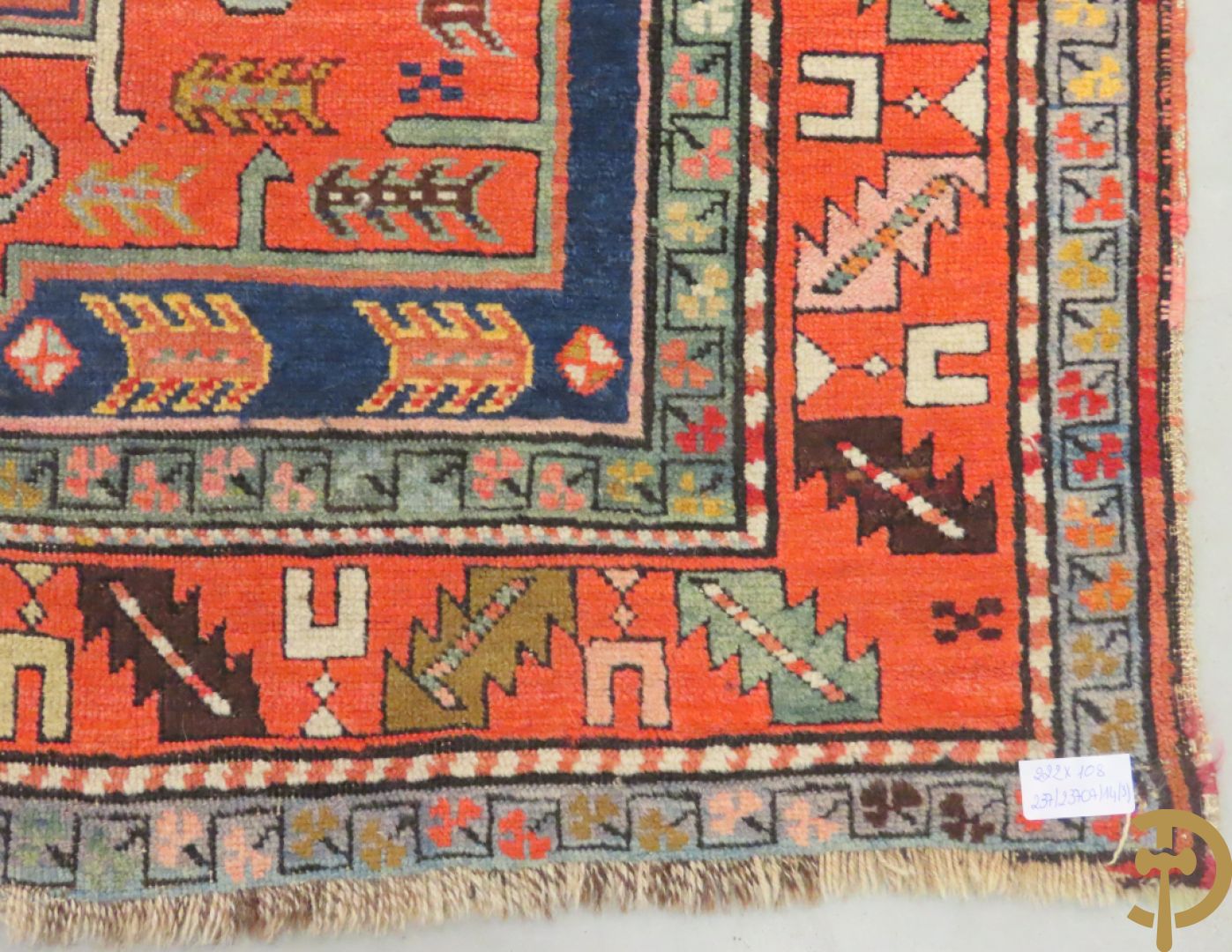 Drie oosterse handgeknoopte tapijten Kaukasus