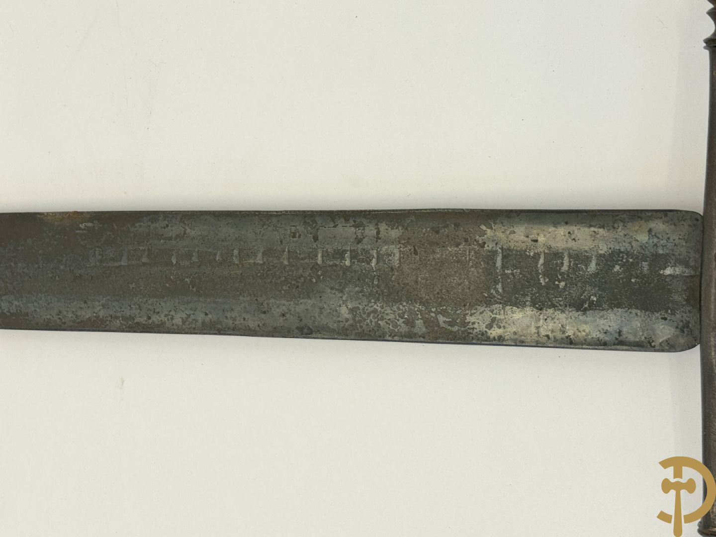 Ijzeren gesmeed zwaard