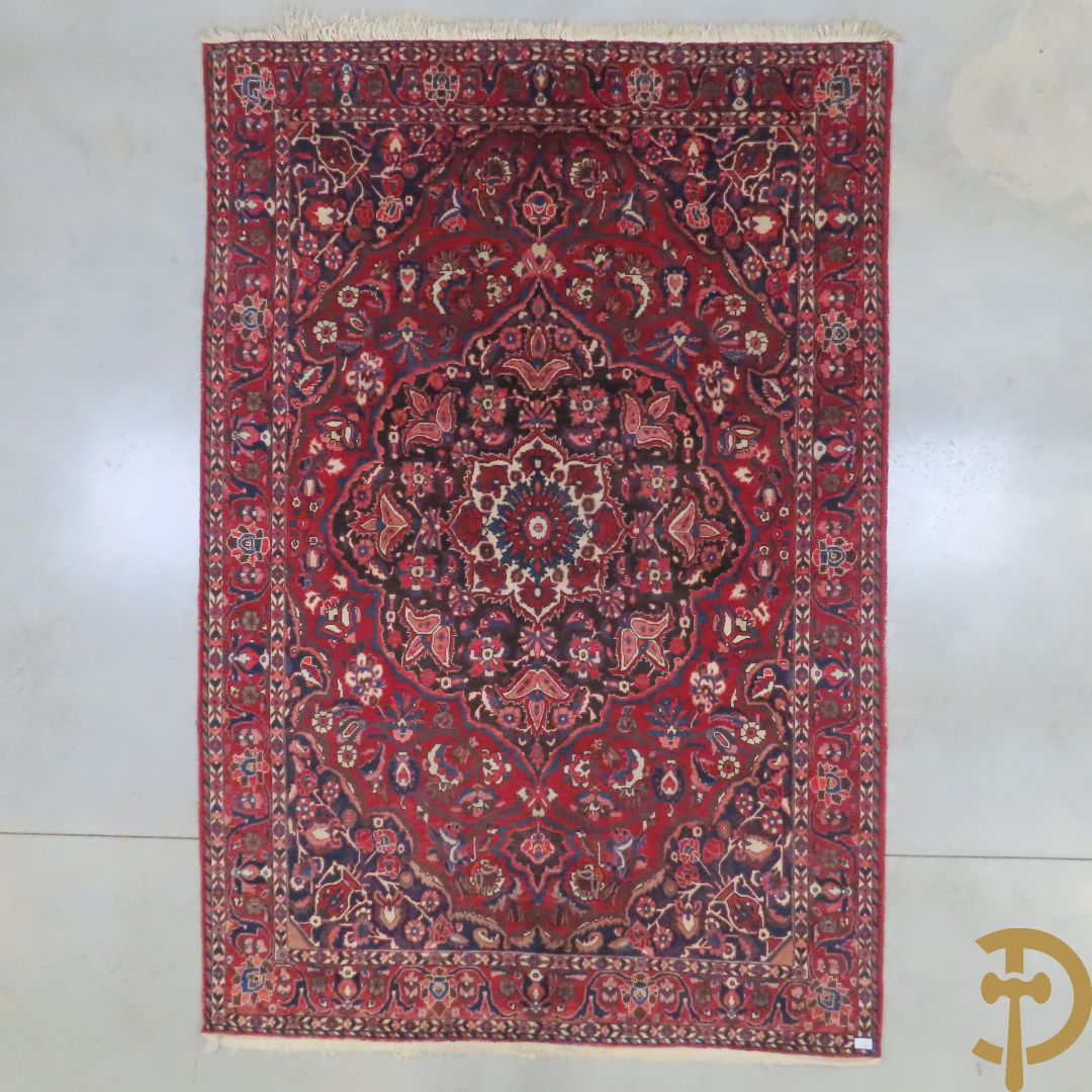 Oosters handgeknoopt tapijt met bloemenpatronen, Saman