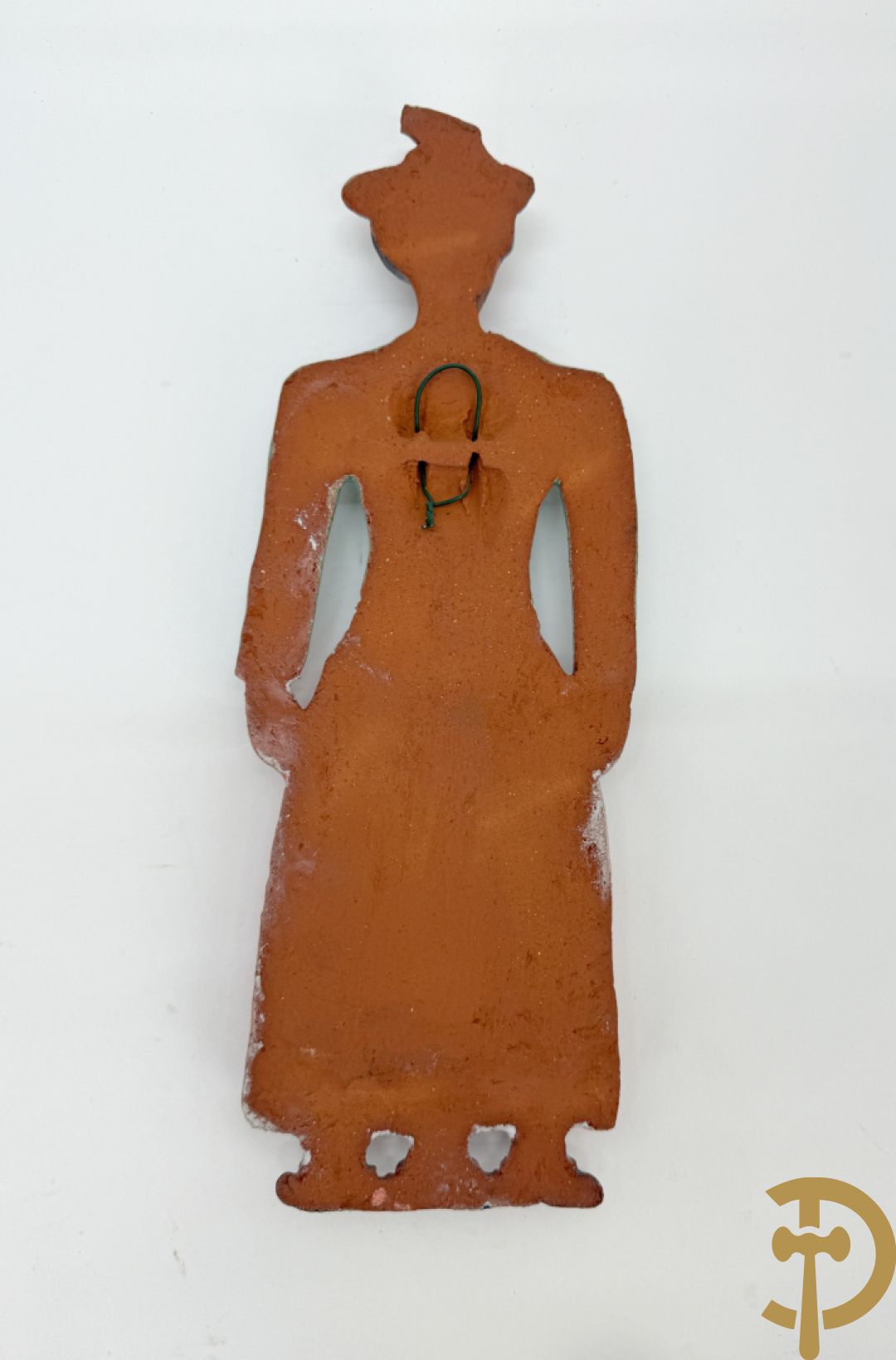 Elf keramieken basreliefs van reuzen