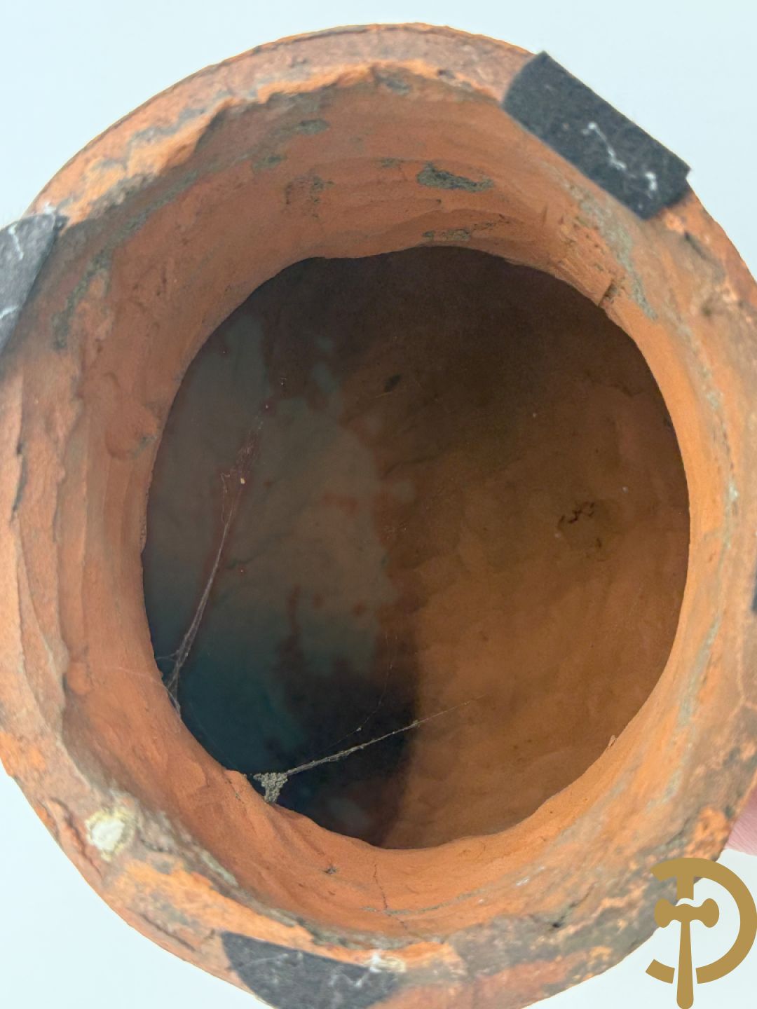 CALUWIER Carlos gestempeld binnenin, paar keramieken hoofden + Handbeschilderde ovale schotel van Caluwier Carlos