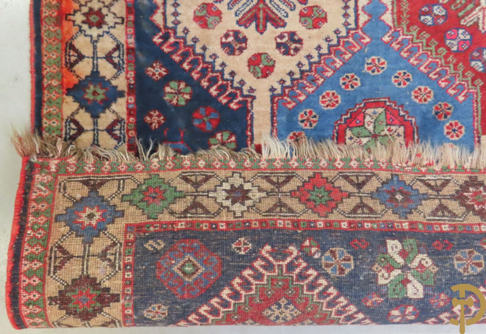 Drie oosterse handgeknoopte tapijten Kaukasus