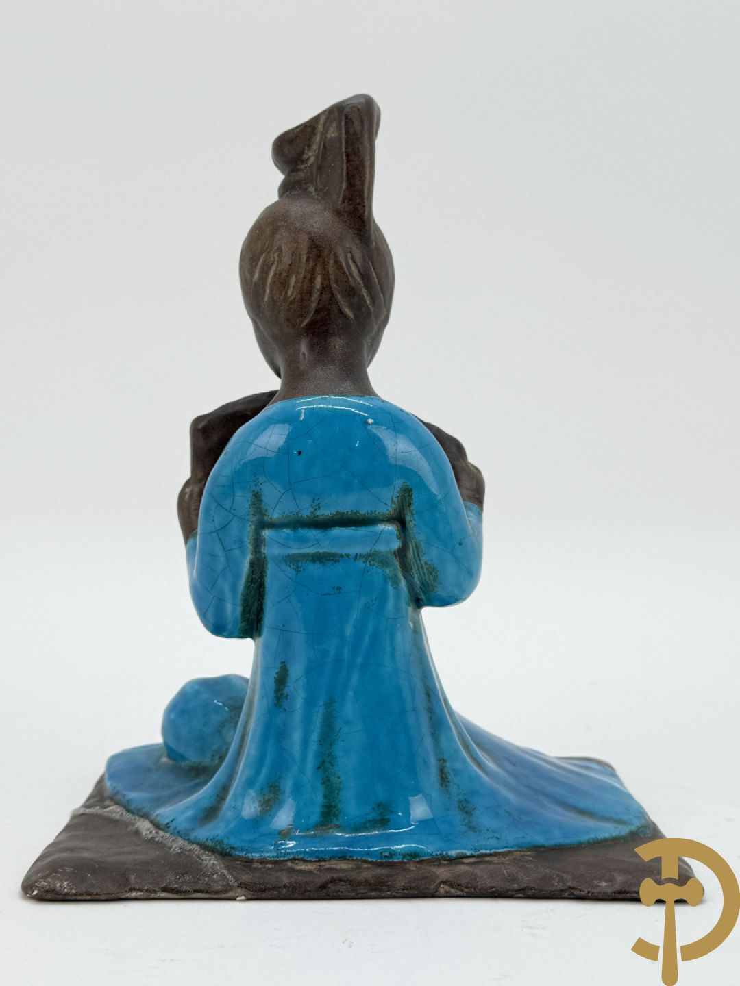 Vier beeldjes met Chinoiseriedecor