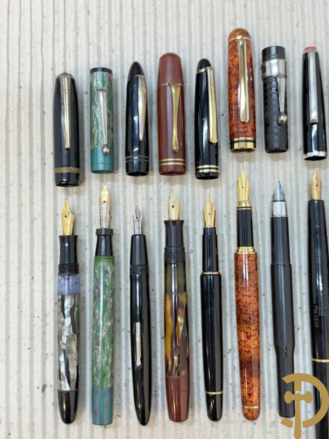 Vijftien oude vulpennen w.o. 5 uit de jaren 