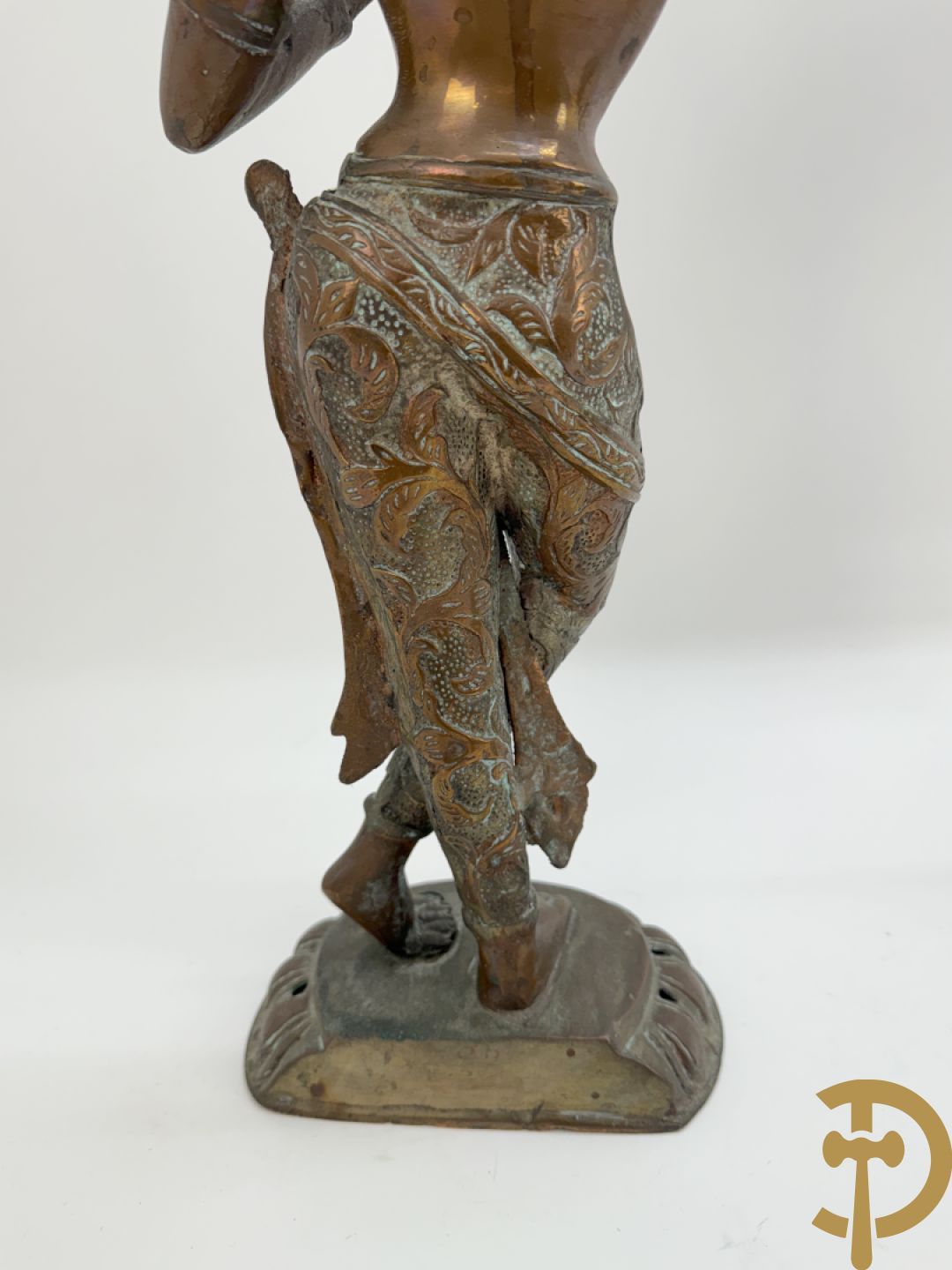 Bronzen dansende shiva + zittende bronzen boedhistische figuur + zittende boedhistische man met mand in zamak + bronzen boedhistisch boedhahoofd + bronzen shiva met 4 armen