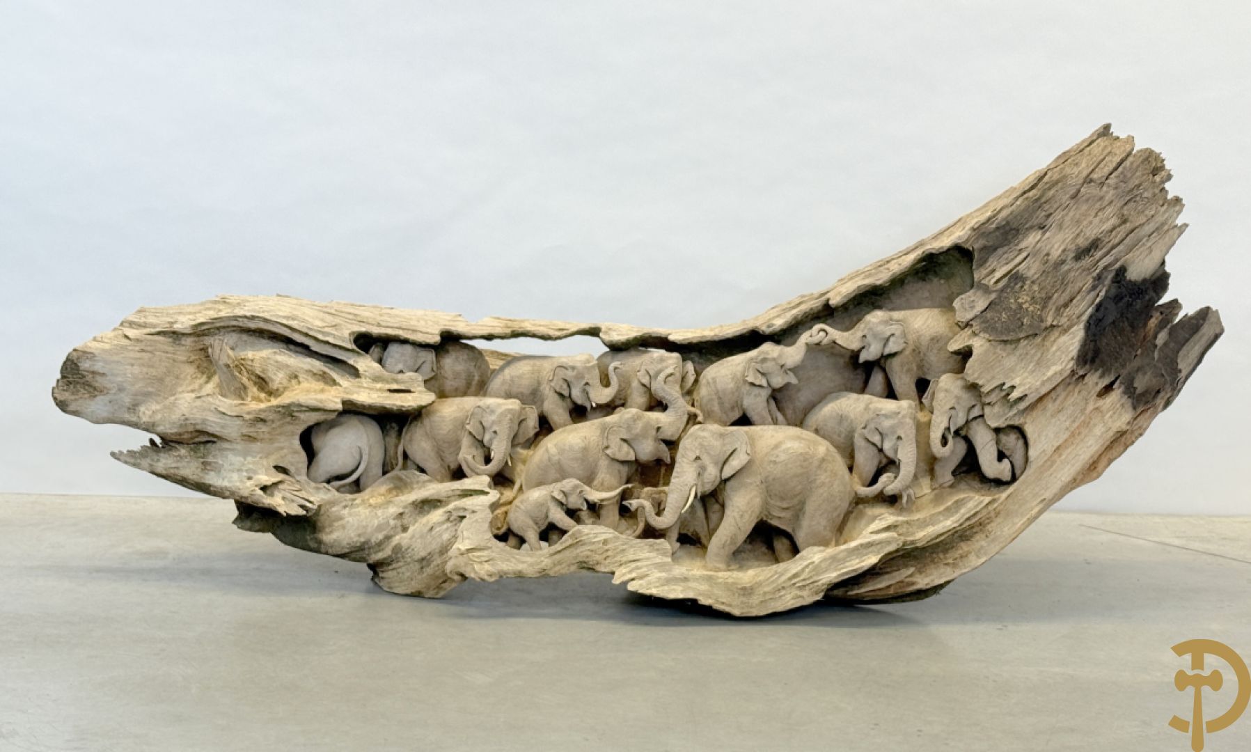 Teakhouten Aziatische sculptuur van groep olifanten