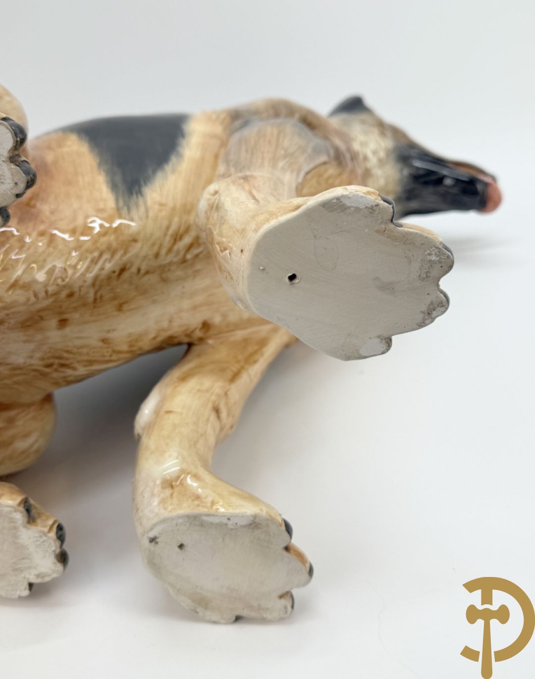 Meerkleurige keramieken Duitse herdershond