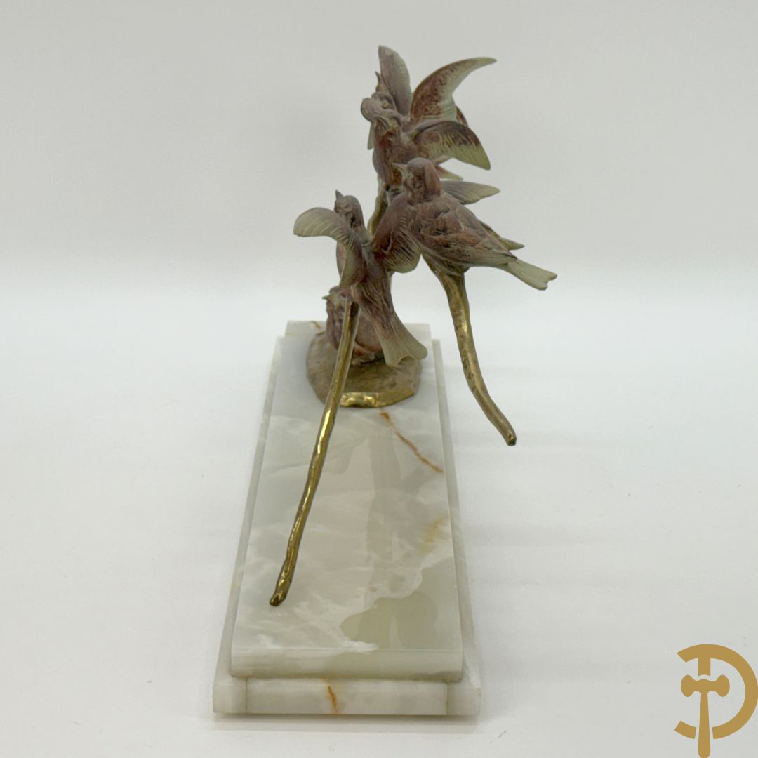 Ongetekend - Vergulde bronzen tak met zes vogels, op onix marmeren sokkel