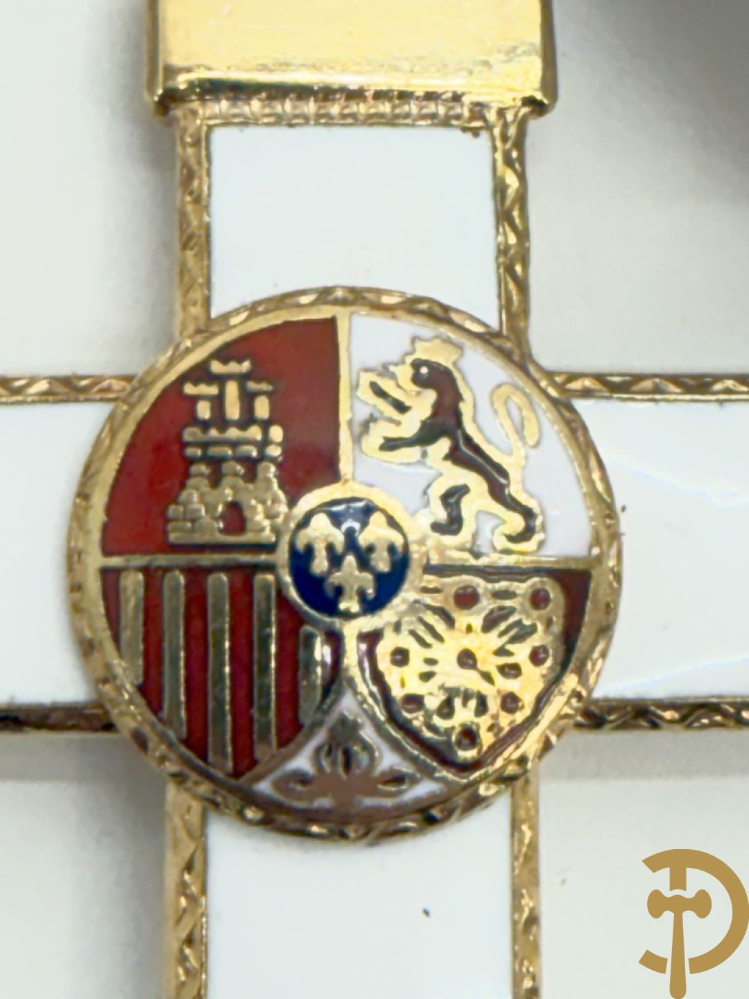 Groot kruis aan wit lint en borstster - Spanje, Grootkruis in de Orde van Militaire Verdienste