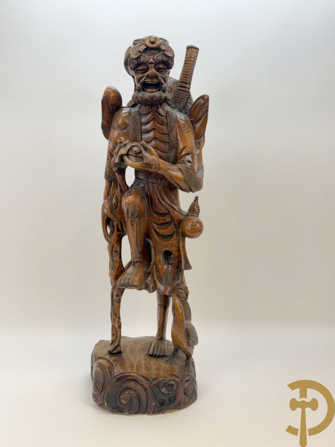 Aziatische houtsculptuur Guanying met 2 oosterse figuren + Oosterse man met baard