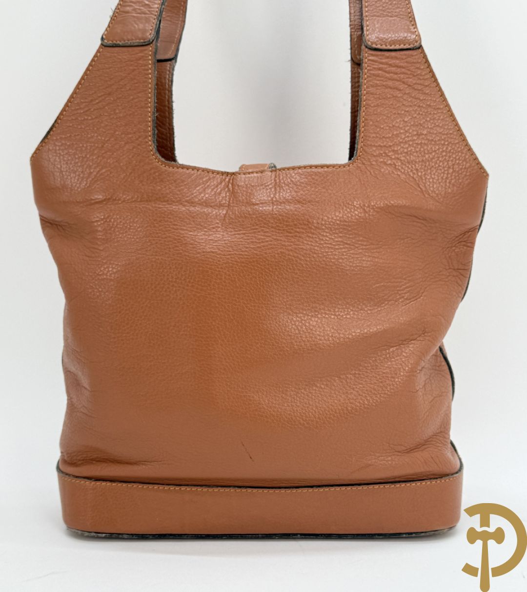 Schoudertas Delvaux met koperen boekel, model Trotteur