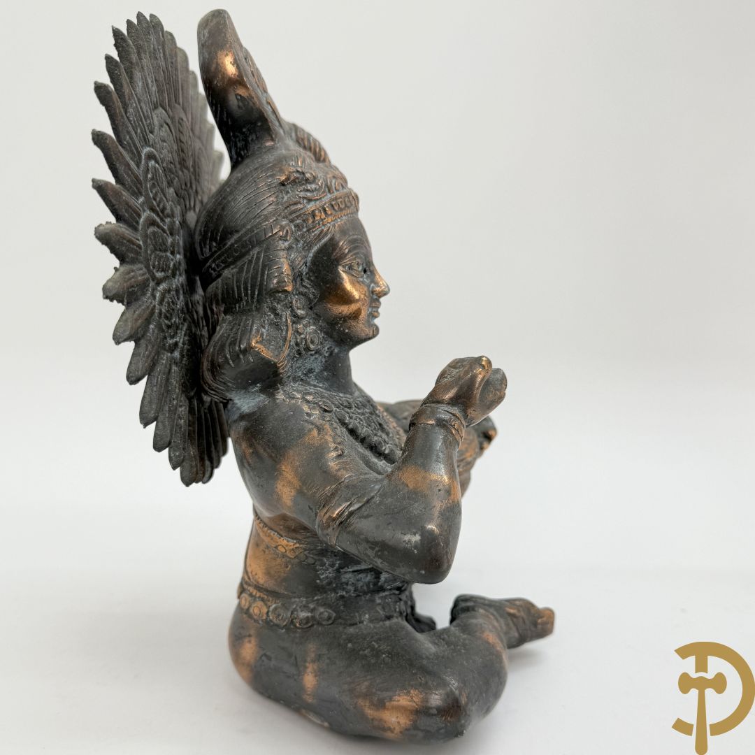 Bronzen dansende shiva + zittende bronzen boedhistische figuur + zittende boedhistische man met mand in zamak + bronzen boedhistisch boedhahoofd + bronzen shiva met 4 armen