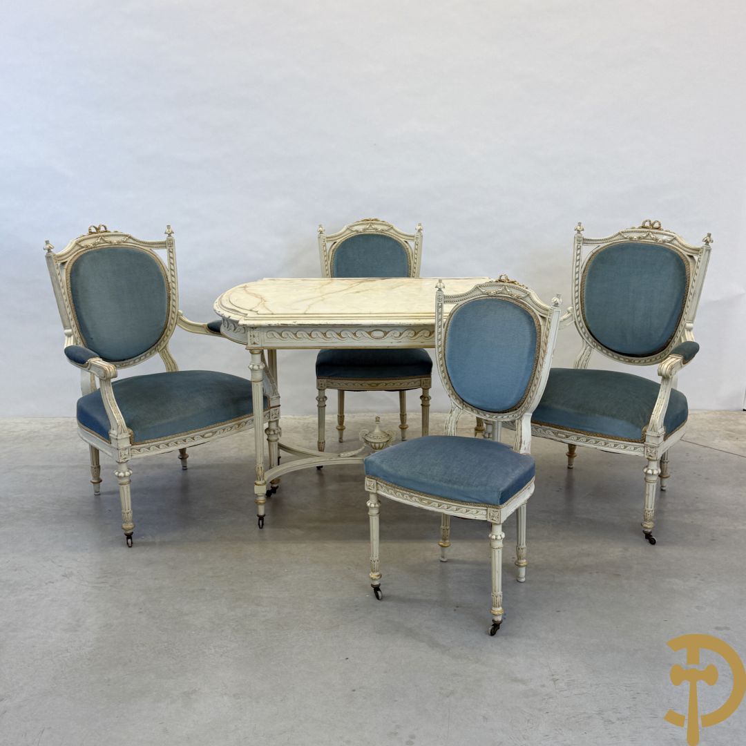 Salonensemble Louis XVI stijl bestaande uit 2 armzetels, 2 stoelen en salontafel