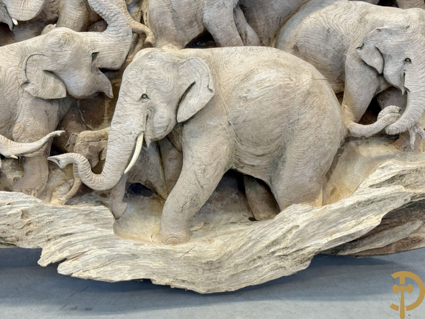 Teakhouten Aziatische sculptuur van groep olifanten