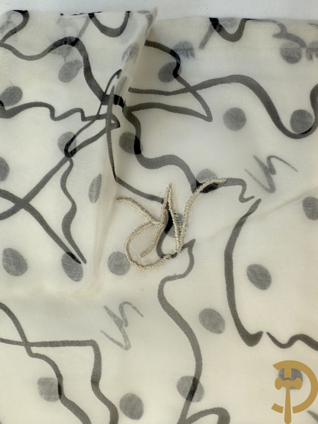 Vier foulards Nina Ricci (nooit gedragen komt uit winkel restant)