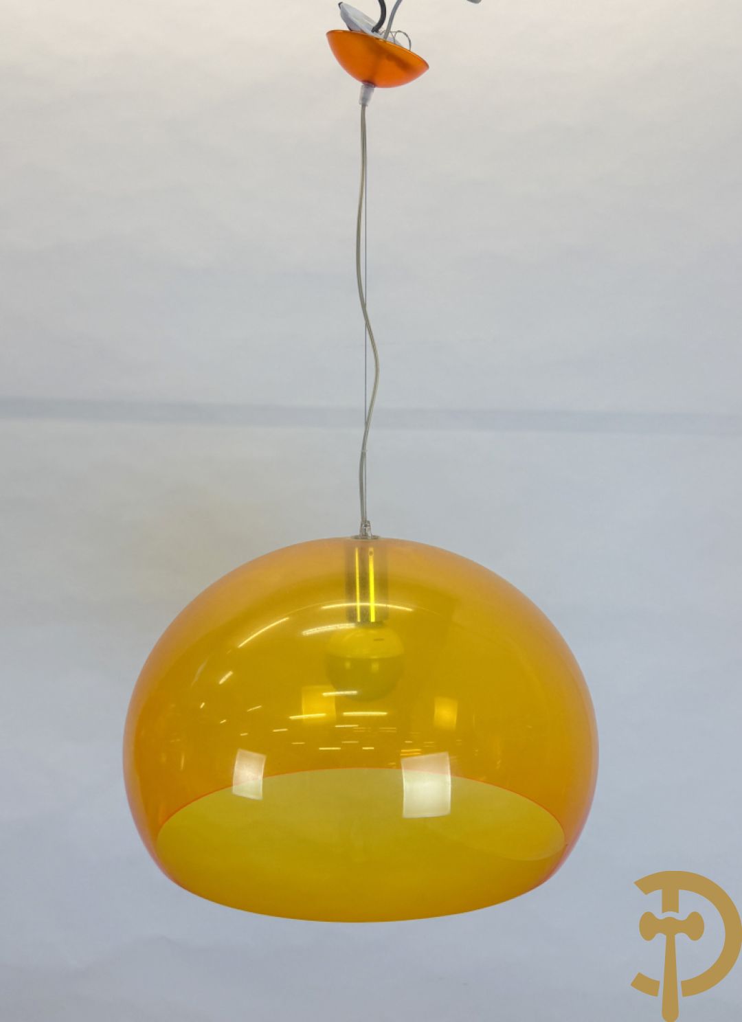 Paar vintage oranje plexi plafondlampen, Kartell, design Ferruccio-Laviani
