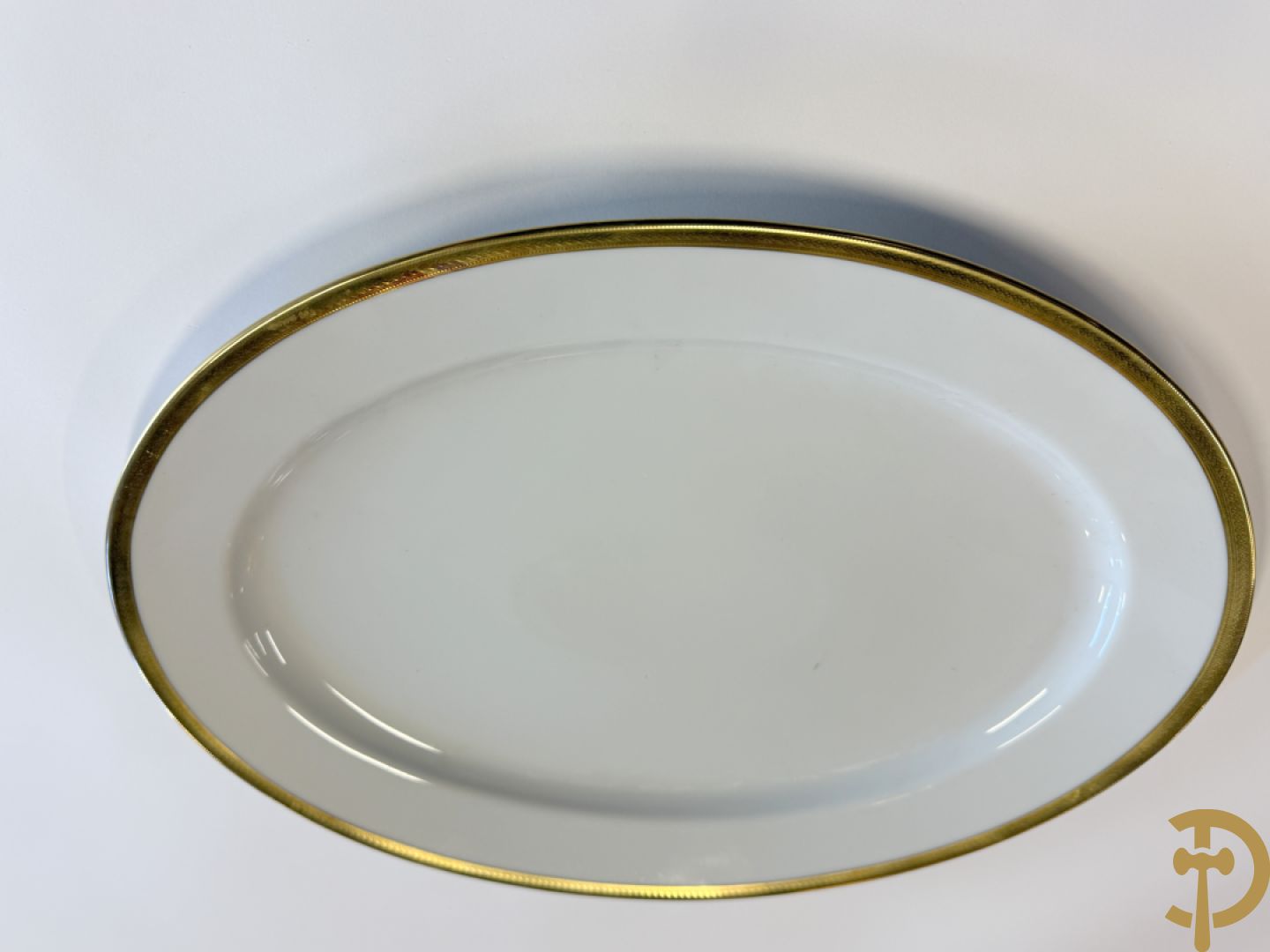 Wit porseleinen servies met vergulde rand, Eschenbach Germany + porseleinen servies met blauwe rand, Winterling Kirchenlamitz Bavaria