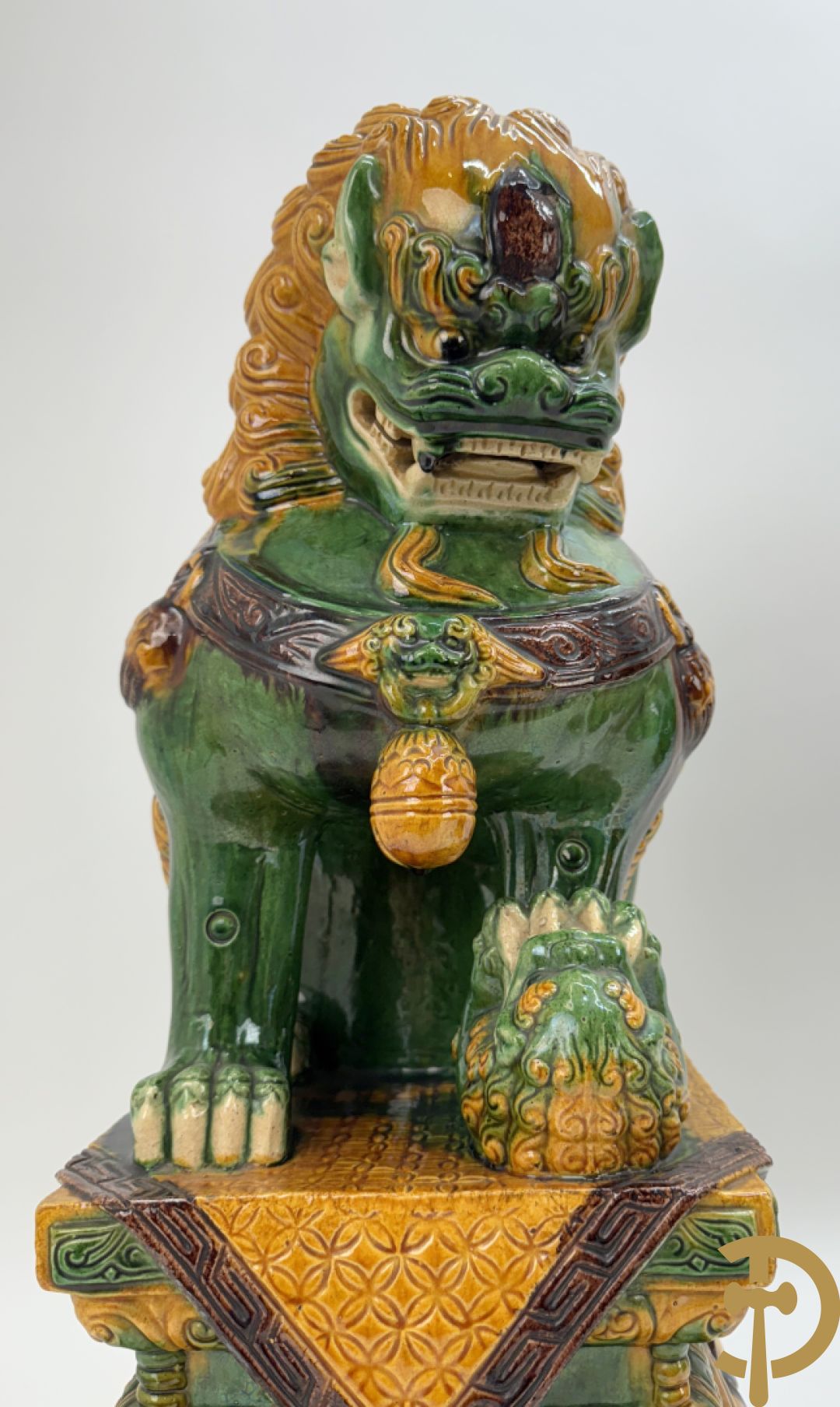 Paar Aziatische geglazuurde Aziatische fo-honden