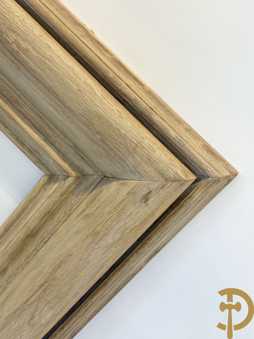 Eiken schouwmantel met gestoken molures