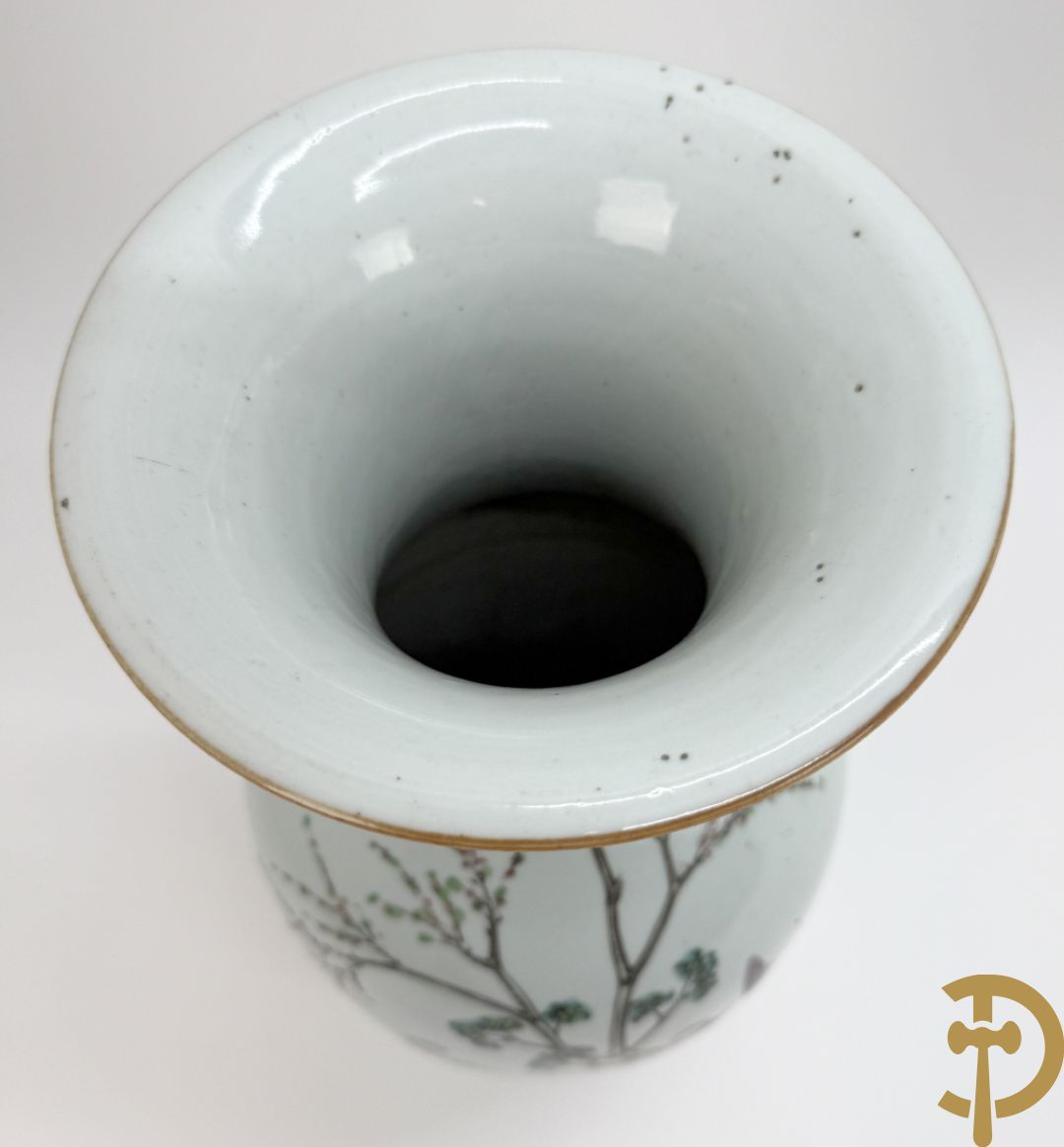 Chinese porseleinen vaas met decor van Chinese dames en kinderen